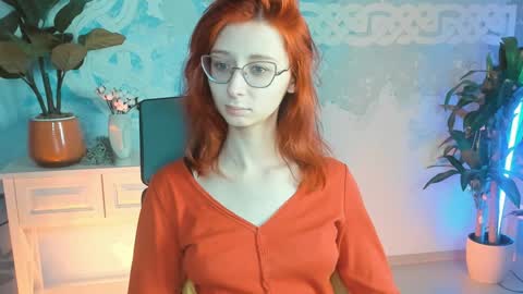 Orianna -  Hi Im into geek culture cosplay crafting LARP games. Shall we play DnD online show from 01.23.25