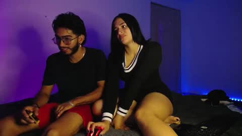 Snapshot of orion_perla chatting on 10.09.25 orion y perla online show from 10.09.25