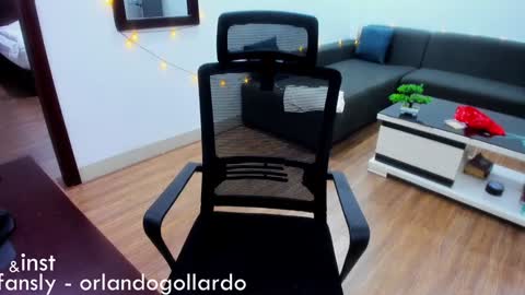 Fansly and Instagram -  online show from 01.20.25