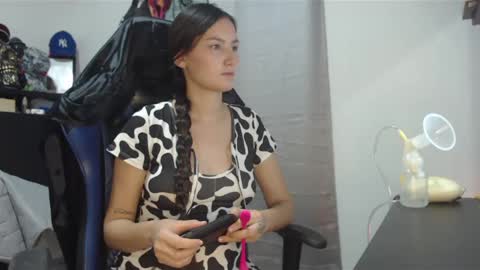 ornela_astros online show from 02.13.25