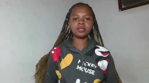 Snapshot of ornellahhh chatting on 09.25.25 ornellahhh online show from 09.25.25