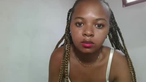 Snapshot of ornellahhh chatting on 09.26.25 ornellahhh online show from 09.26.25