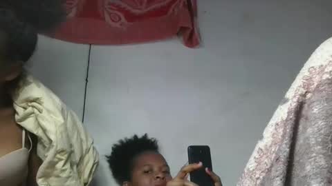 Snapshot of ornellahhh chatting on 10.05.25 ornellahhh online show from 10.05.25