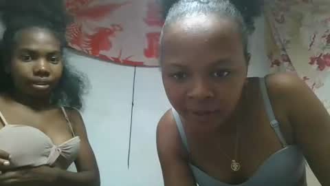 Snapshot of ornellahhh chatting on 10.06.25 ornellahhh online show from 10.06.25