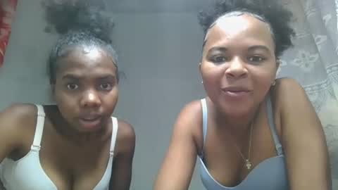 Snapshot of ornellahhh chatting on 10.07.25 ornellahhh online show from 10.07.25