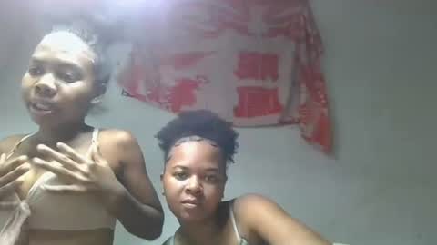 Snapshot of ornellahhh chatting on 10.09.25 ornellahhh online show from 10.09.25