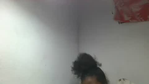 Snapshot of ornellahhh chatting on 10.10.25 ornellahhh online show from 10.10.25