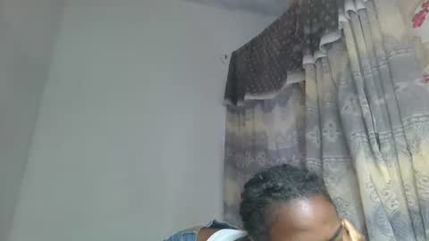 Snapshot of ornellahhh chatting on 10.25.25 ornellahhh online show from 10.25.25