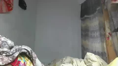 Snapshot of ornellahhh chatting on 10.29.25 ornellahhh online show from 10.29.25