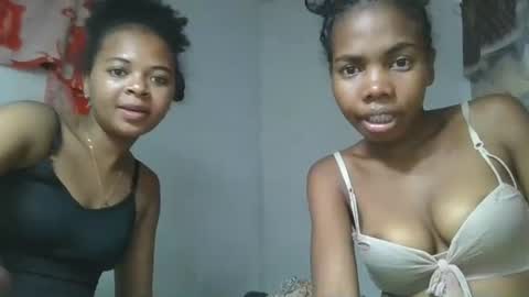 Snapshot of ornellahhh chatting on 10.31.25 ornellahhh online show from 10.31.25