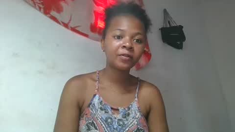 Snapshot of ornellahhh chatting on 11.04.25 ornellahhh online show from 11.04.25