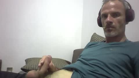 orwel09 online show from 11.27.25