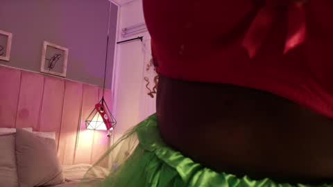 Oshun online show from 12.18.24
