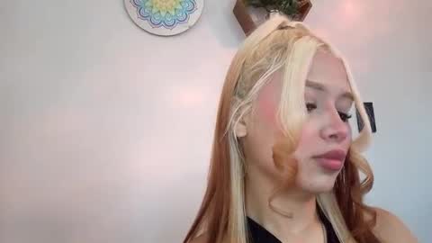 Snapshot of osornomaria268 chatting on 09.14.25 Paulina online show from 09.14.25