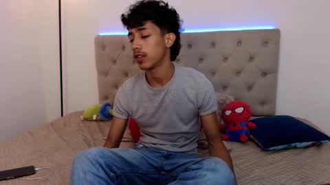 ostin 18hot online show from 10.13.25