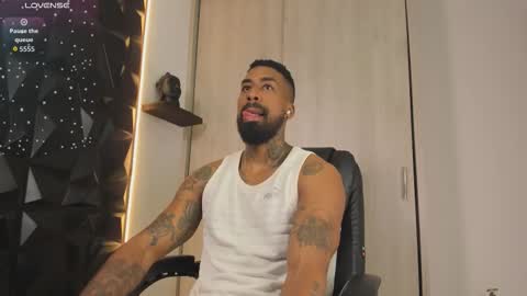 Snapshot of ostin_danielss chatting on 02.17.26 Ostin Daniels online show from 02.17.26