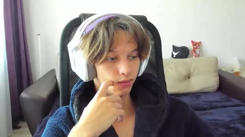 Ostin online show from 10.15.25