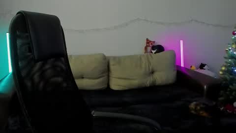 Ostin online show from 12.22.25