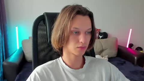 Ostin online show from 04.14.26