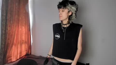 Snapshot of ottoyan_ chatting on 02.18.25 Otto 3 online show from 02.18.25