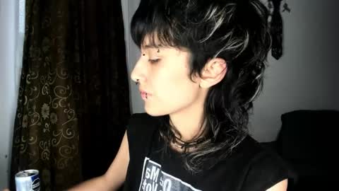 Snapshot of ottoyan_ chatting on 10.22.25 Otto 3 online show from 10.22.25