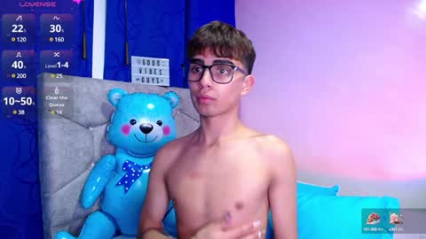 Owen  Independent model  online show from 12.31.24