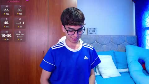Owen  Independent model  online show from 01.14.25