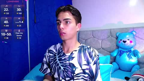 Owen  Independent model  online show from 02.03.25
