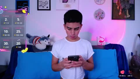 Owen  Independent model  online show from 09.27.25