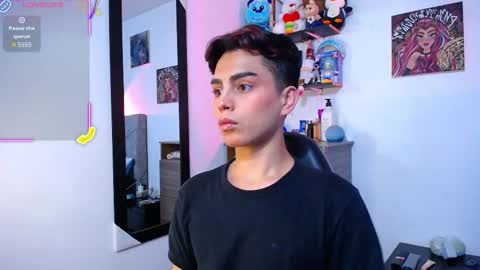 Owen  Independent model  online show from 02.06.26