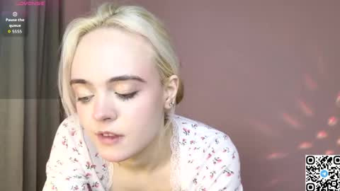 Oxcy online show from 04.30.26