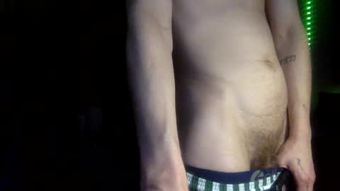 Snapshot of oystersbaby562 chatting on 10.07.25 Frankie Oysters online show from 10.07.25