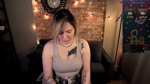 Snapshot of ozalin_green chatting on 01.20.25 ozalin_green online show from 01.20.25