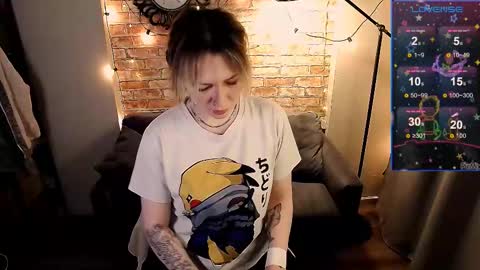 Snapshot of ozalin_green chatting on 02.15.25 ozalin_green online show from 02.15.25