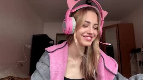 Eva online show from 02.05.26