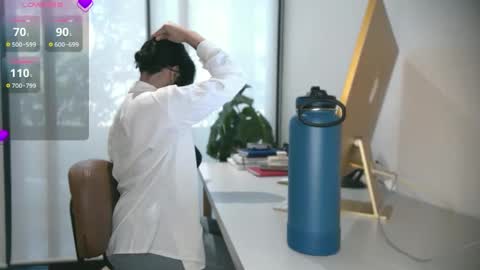 Snapshot of ozhmara chatting on 09.25.25 ozhmara online show from 09.25.25