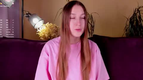 Caroline or just Lina online show from 10.17.25