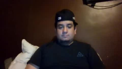 Snapshot of ozlo chatting on 11.06.25 ozlo online show from 11.06.25