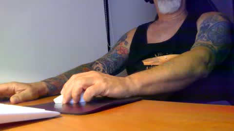 Oi Oi Oi online show from 02.04.25