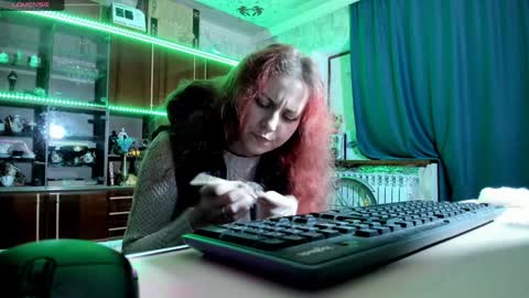 Ella online show from 12.16.24
