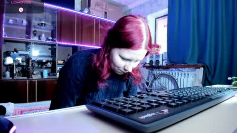 Ella online show from 01.15.25
