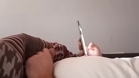 Snapshot of pablo2802 chatting on 10.29.25 pablo2802 online show from 10.29.25