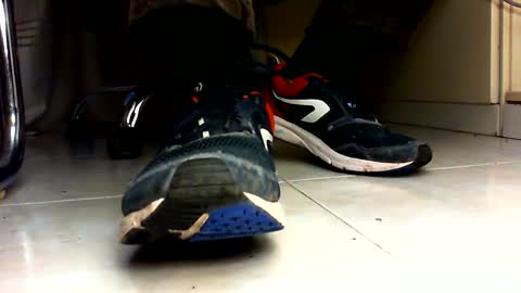 Snapshot of pablomenesssl chatting on 12.20.24 Pablo Meness online show from 12.20.24