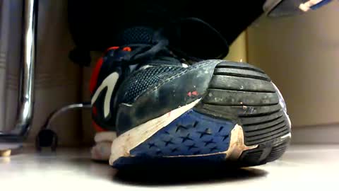 Snapshot of pablomenesssl chatting on 01.01.25 Pablo Meness online show from 01.01.25