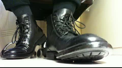 Snapshot of pablomenesssl chatting on 01.09.25 Pablo Meness online show from 01.09.25