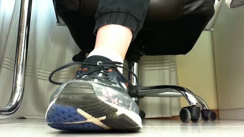 Snapshot of pablomenesssl chatting on 01.28.25 Pablo Meness online show from 01.28.25