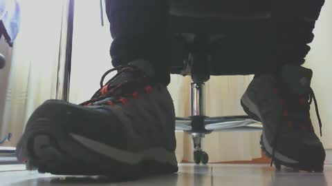 Snapshot of pablomenesssl chatting on 02.01.25 Pablo Meness online show from 02.01.25