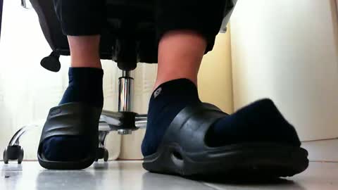 Snapshot of pablomenesssl chatting on 02.10.25 Pablo Meness online show from 02.10.25