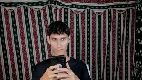 Snapshot of paimon_goetia chatting on 10.06.25 Alexander Grigori online show from 10.06.25