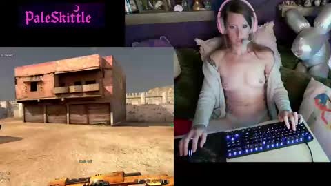 Snapshot of paleskittle chatting on 10.05.25 Pale Skittle online show from 10.05.25